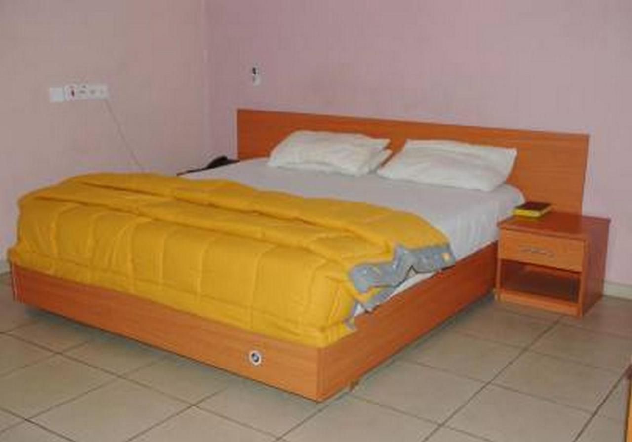 Room In Lodge - Londa Hotel And Suites Port Harcourt Esterno foto